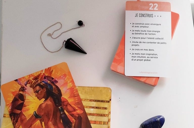flammes jumelles tirage de cartes guidances